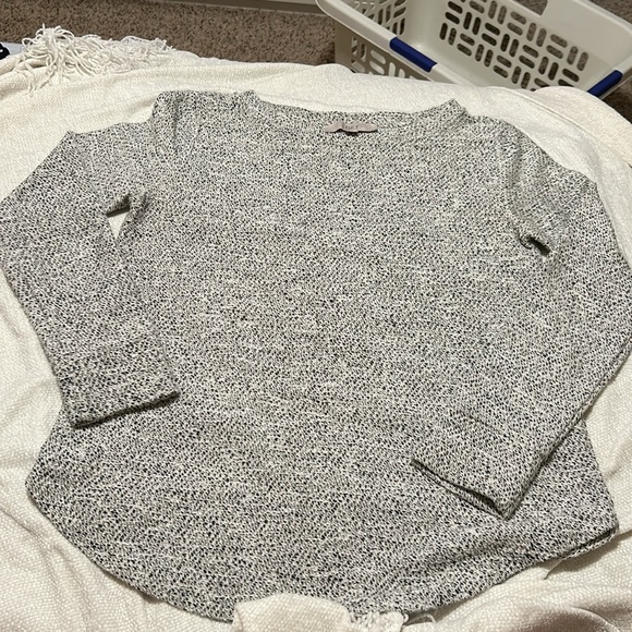 Loft Gray / Black Sweater - Picture 2 of 6
